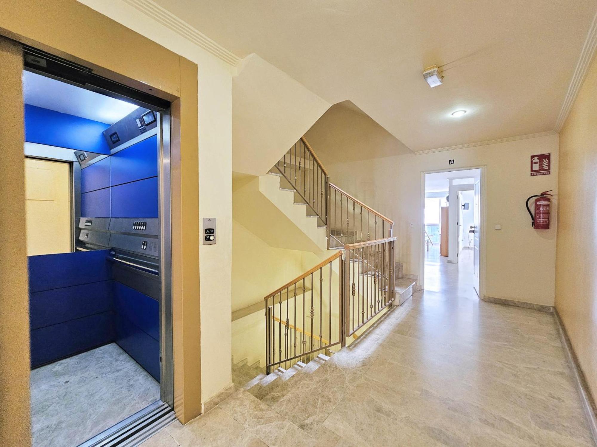 Apartamentos Nuevo Edificio Alba Cartagena Centro Parking 外观 照片